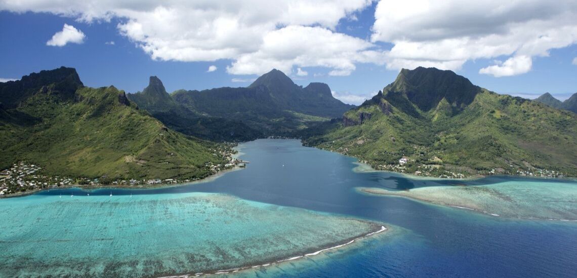 https://tahititourisme.travel/wp-content/uploads/2018/03/Combiné-nature-4-îles-de-la-société-TahitiMooreaTahaaMaupiti.jpg