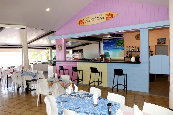 https://tahititourisme.travel/wp-content/uploads/2019/05/2018_MOZ_H_hibiscus-restaurant-2-smalljpg.jpg