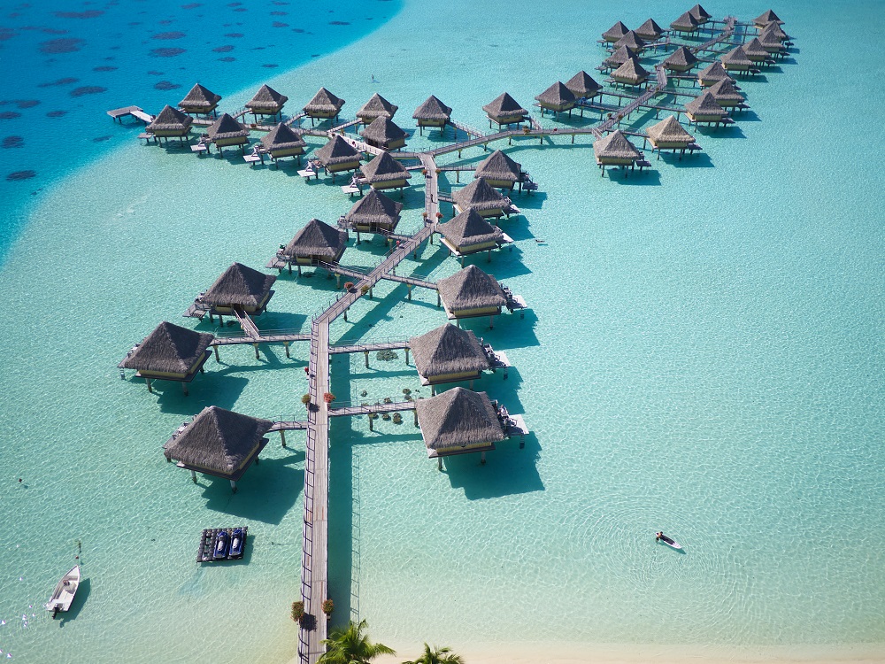 https://tahititourisme.travel/wp-content/uploads/2019/09/BOB-Intercontinental-Moana.-View_7.jpg