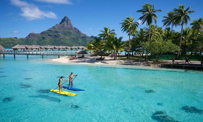 https://tahititourisme.travel/wp-content/uploads/2019/12/BOB-Intercontinental-Thalasso-paddle-featured-image-smaller.jpg