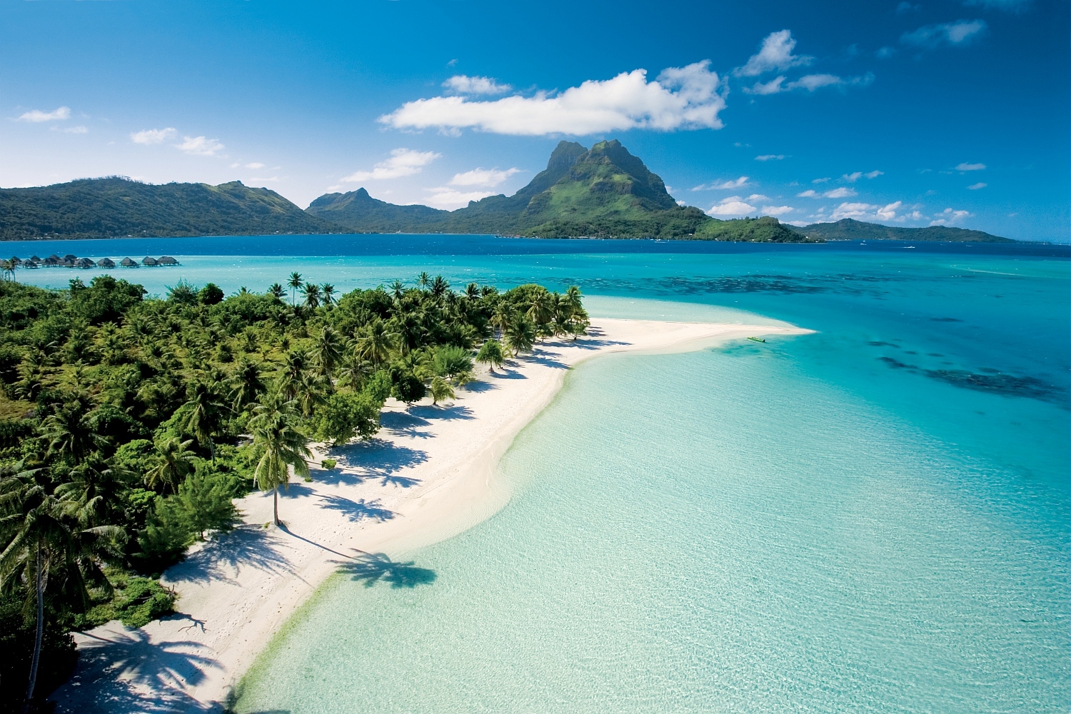 https://tahititourisme.travel/wp-content/uploads/2020/11/Amplitudes_034038-Bora-Bora_PP.jpg