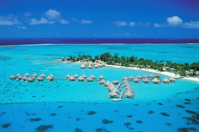 InterContinental Bora Bora Le Moana Resort – Bora Bora