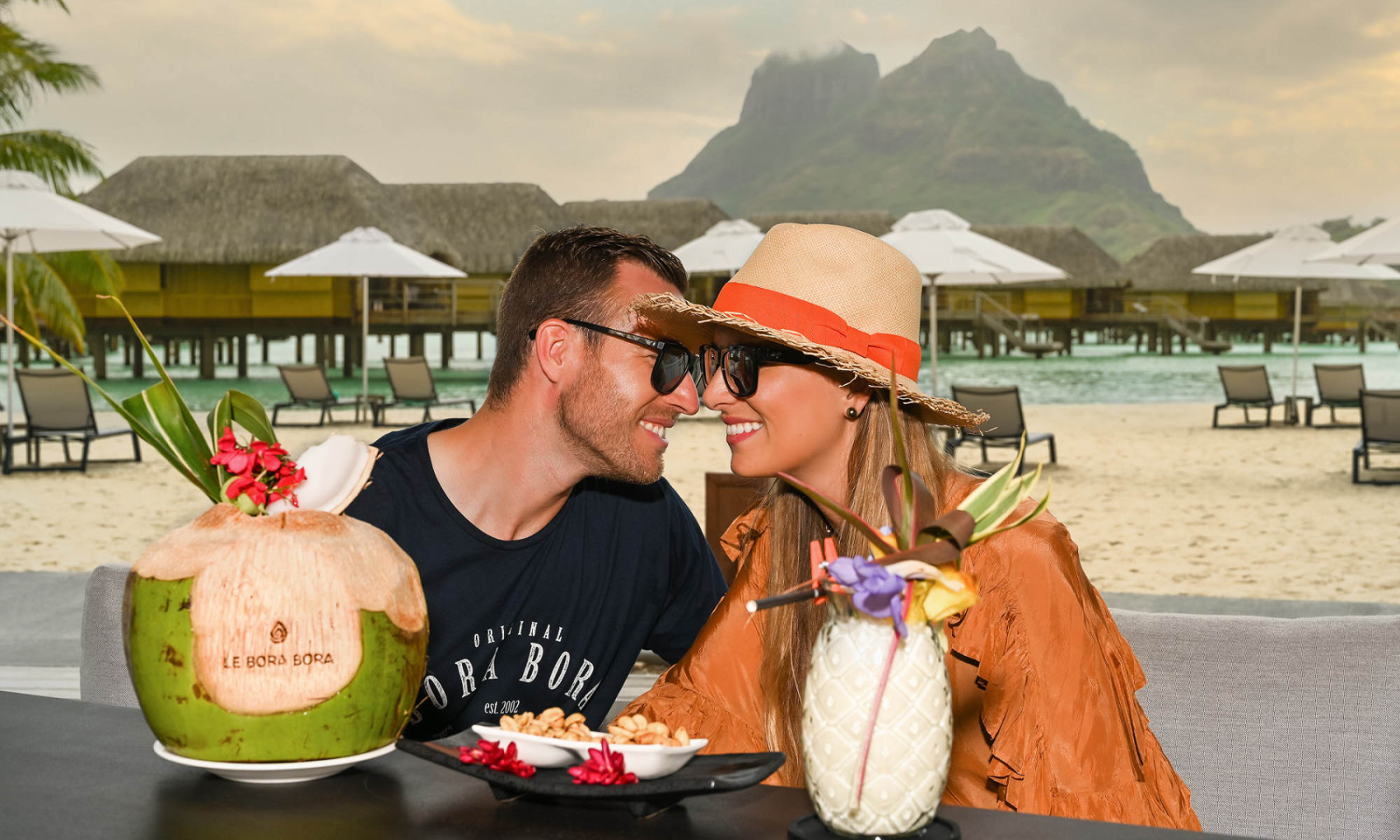 https://tahititourisme.travel/wp-content/uploads/2023/04/BOBPBR-COCONUT-COUPLE-2000X1200_29543.jpg