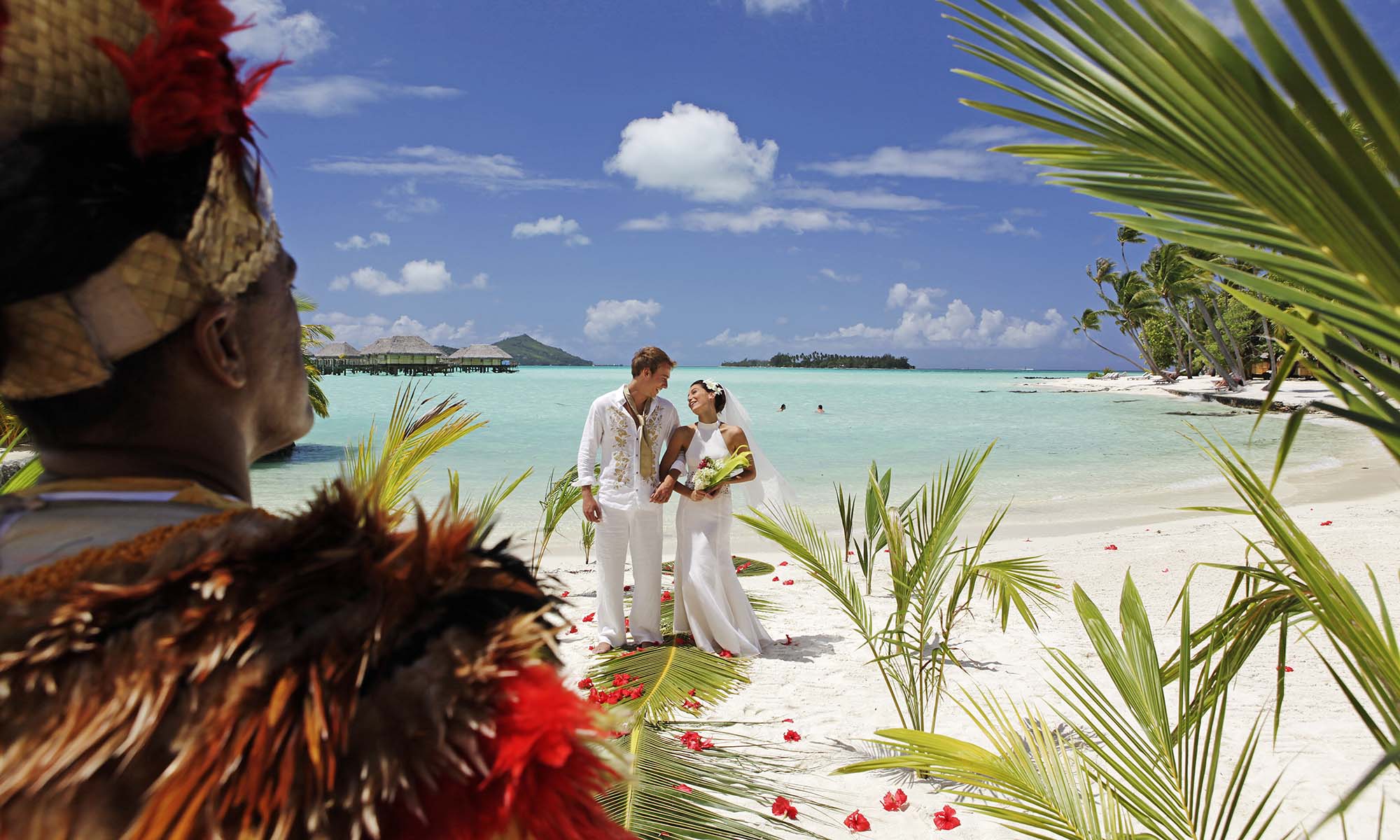 https://tahititourisme.travel/wp-content/uploads/2023/04/Bora-Bora-Pearl-Beach-Resort-Wedding-2000x1200_29546.jpg