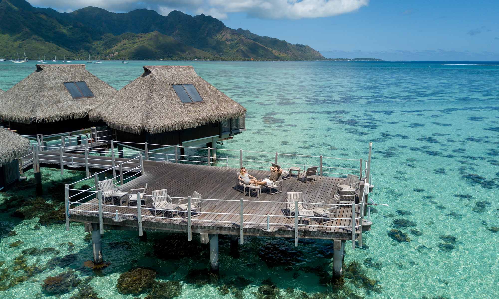 https://tahititourisme.travel/wp-content/uploads/2023/04/Hilton-Moorea-Pontoon-2000x1200_29576.jpg