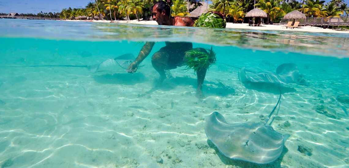 https://tahititourisme.travel/wp-content/uploads/2023/04/Sejour-Luxe-Polynesie-–-Hotel-Intercontinental-Bora-Bora-Resort-Thalasso-Spa-5-6.jpg