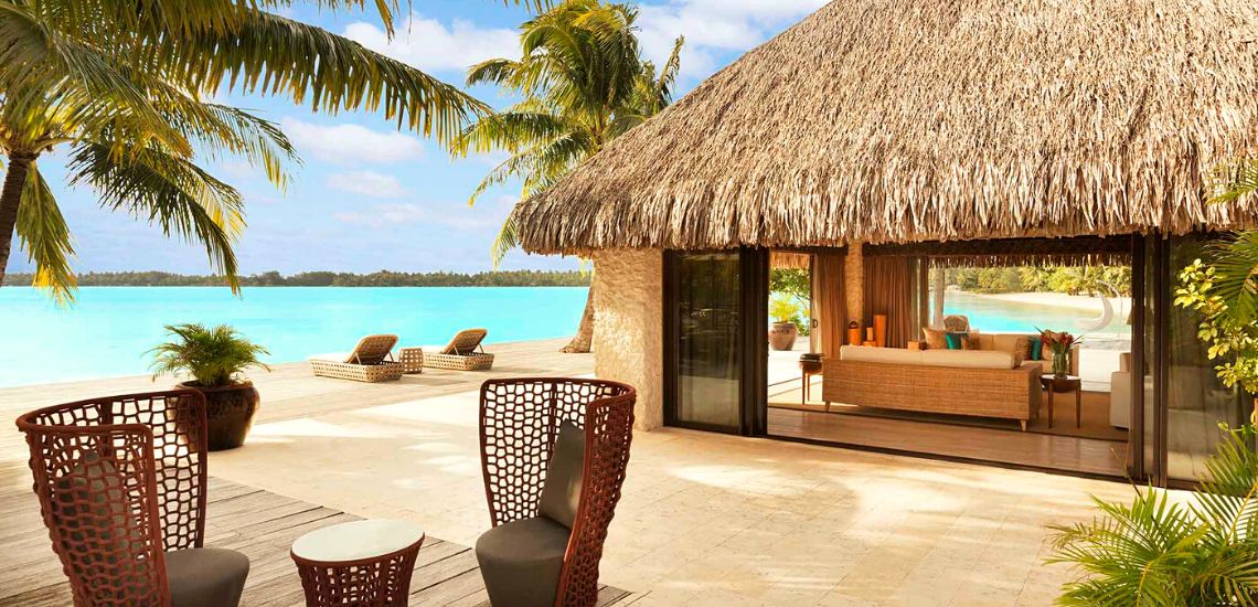 https://tahititourisme.travel/wp-content/uploads/2023/04/Sejour-Luxe-Polynesie-–-The-St.-Regis-Bora-Bora-Resort-5-15.jpg